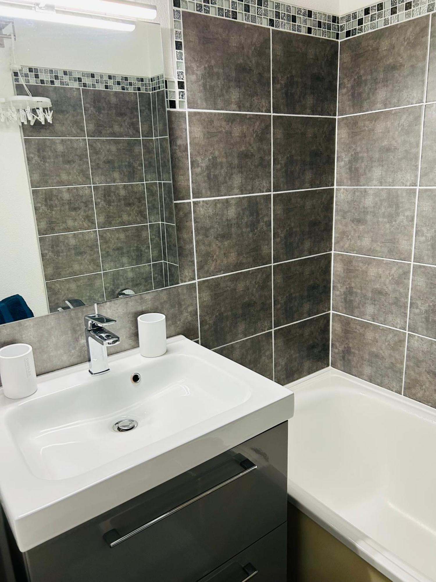 Confortable Centre-ville Apartment